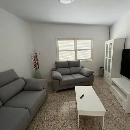 Casa Unifamiliar. Gran Terraza. Vistas. Tele Working Semesterbostad *