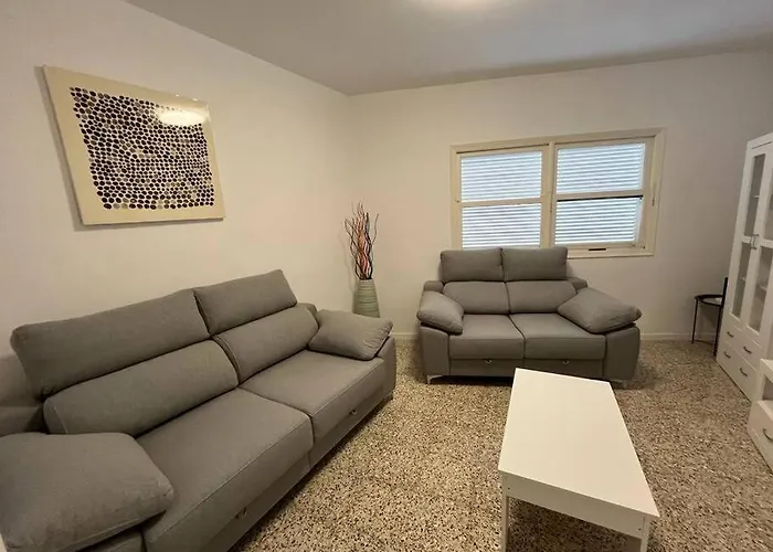 Casa Unifamiliar. Gran Terraza. Vistas. Tele Working Semesterbostad